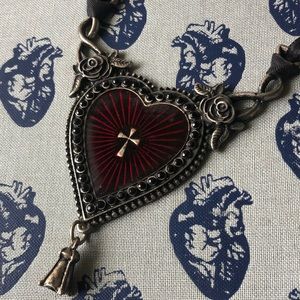 Queen of Hearts Gothic Vintage Necklace